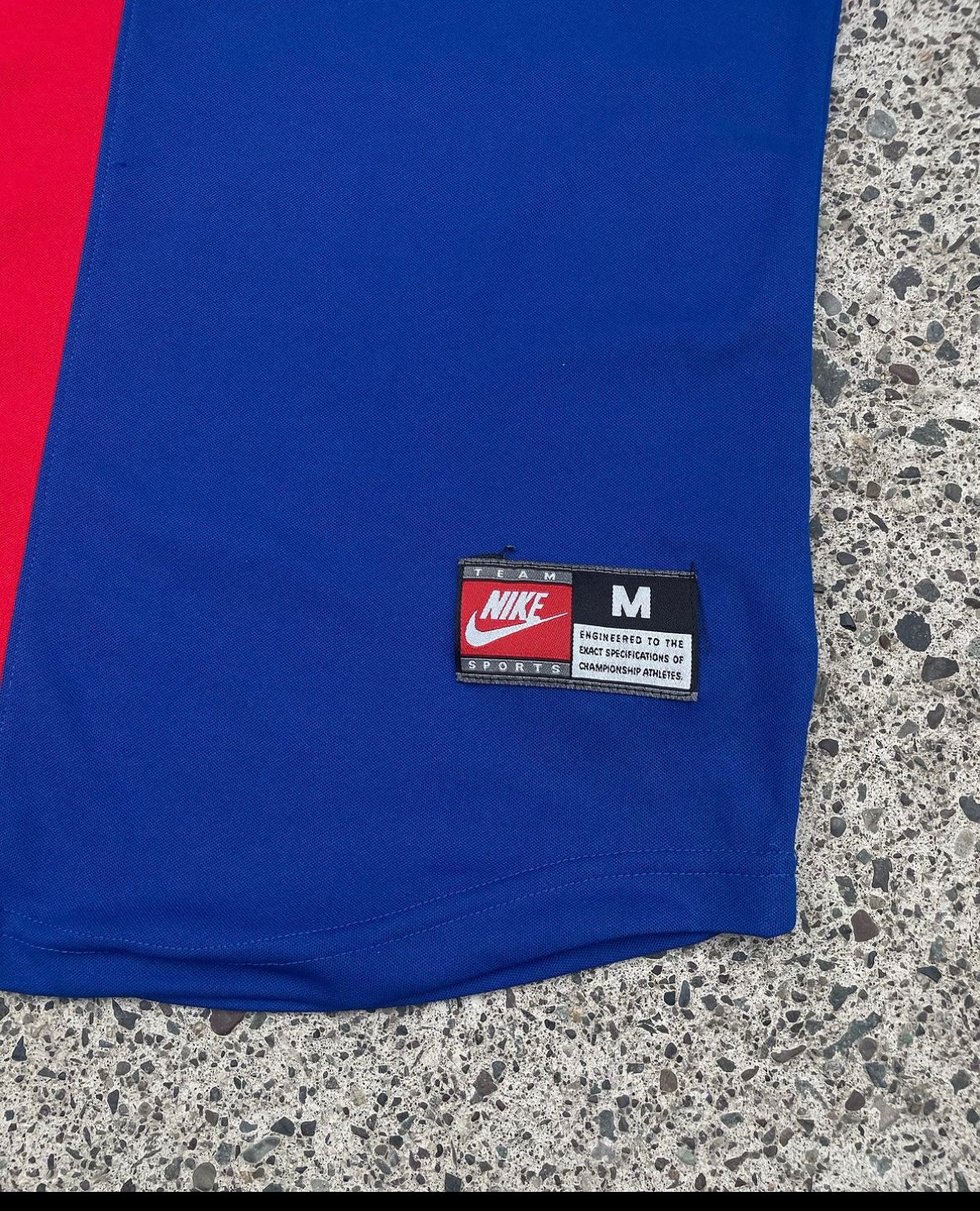 STÜSSY X “レトロ FC バルセロナ” ジャージ