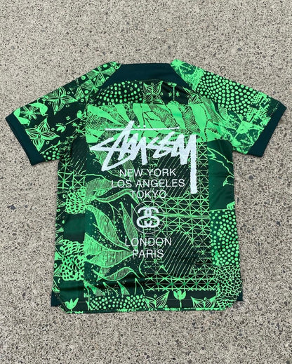 STÜSSY X “ナイジェリア” ジャージ