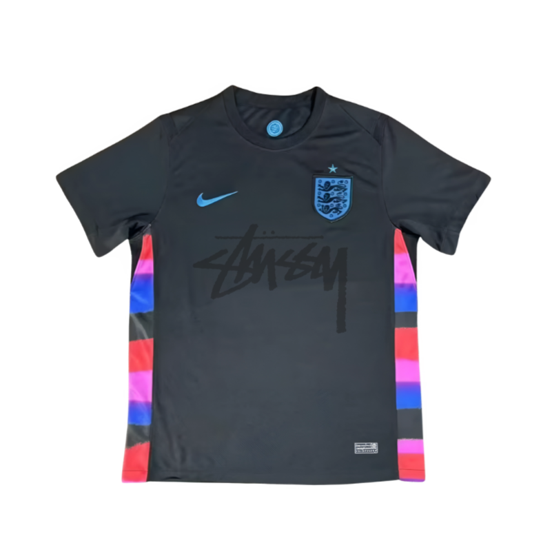 STÜSSY x “ENGLAND” ジャージ - 2025 (ジュニアサイズ)